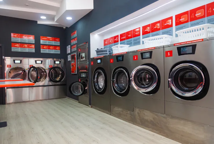 Laundry management system for order tracking and delivery management