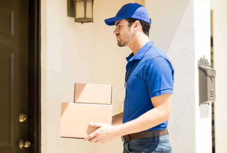Salesman tracking app for field sales and customer visits