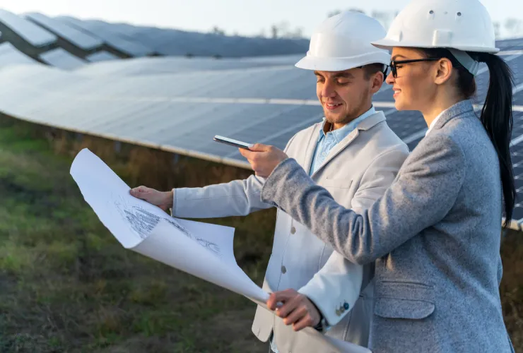 Solar project management software for installation and maintenance tracking